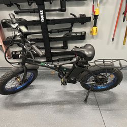 Used Ecotric 36V Fat Tire Portable and Folding Electric Bike-Matt Black and blue