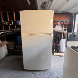 Kenmore Refrigerator 