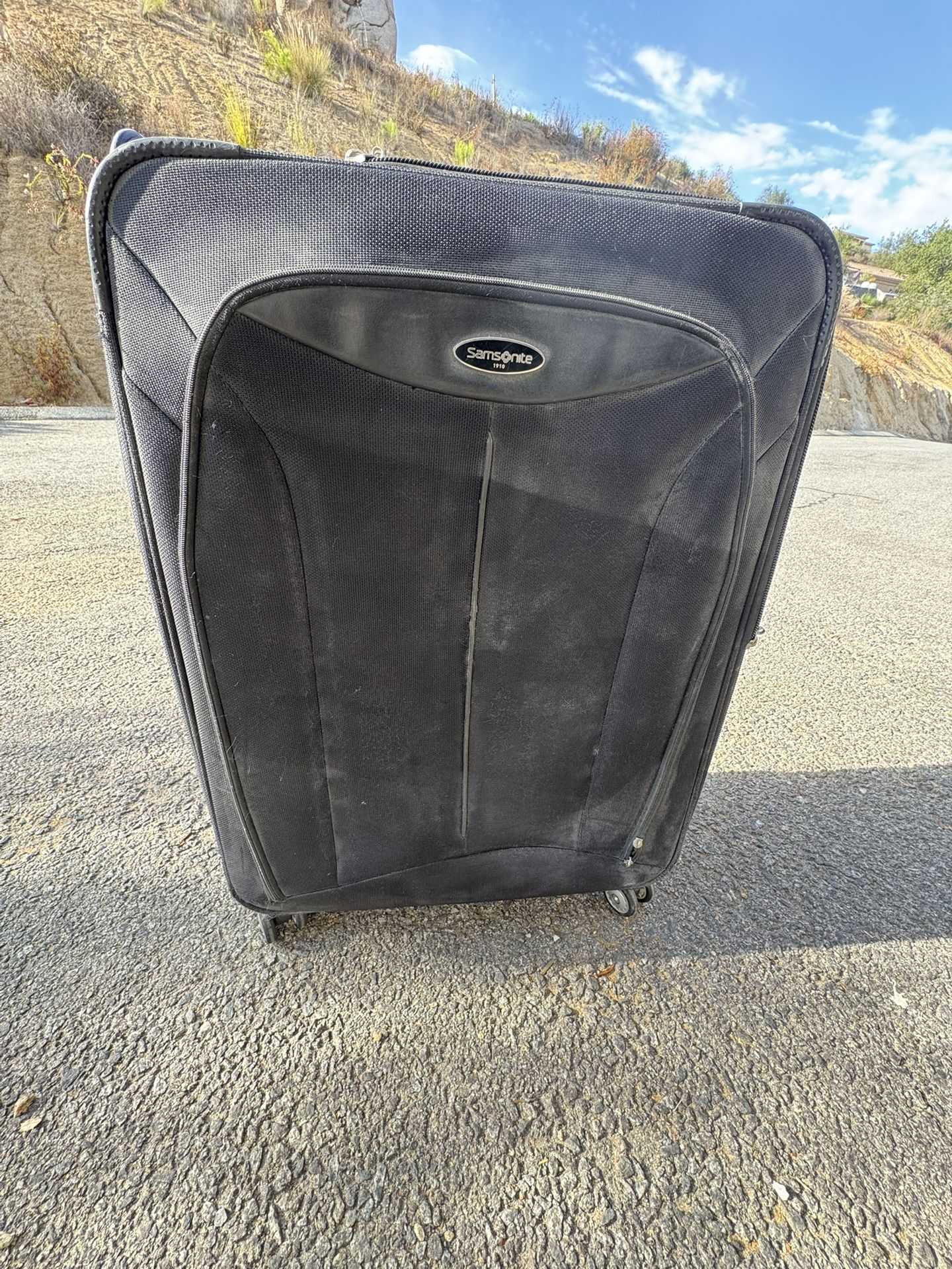 Samsung Rolling Suitcase, Large
