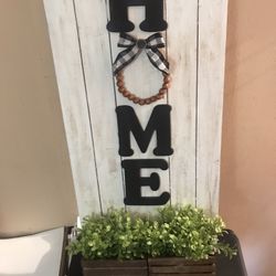 Farmhouse Home Sign
