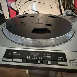 Technics Turntable  Tested And Working 