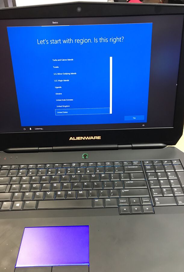 Alienware 17 Gaming Laptop I7 6700HQ 8GB RAM GTX970M 128GB Samsung SSD 1TB HDD Windows 10