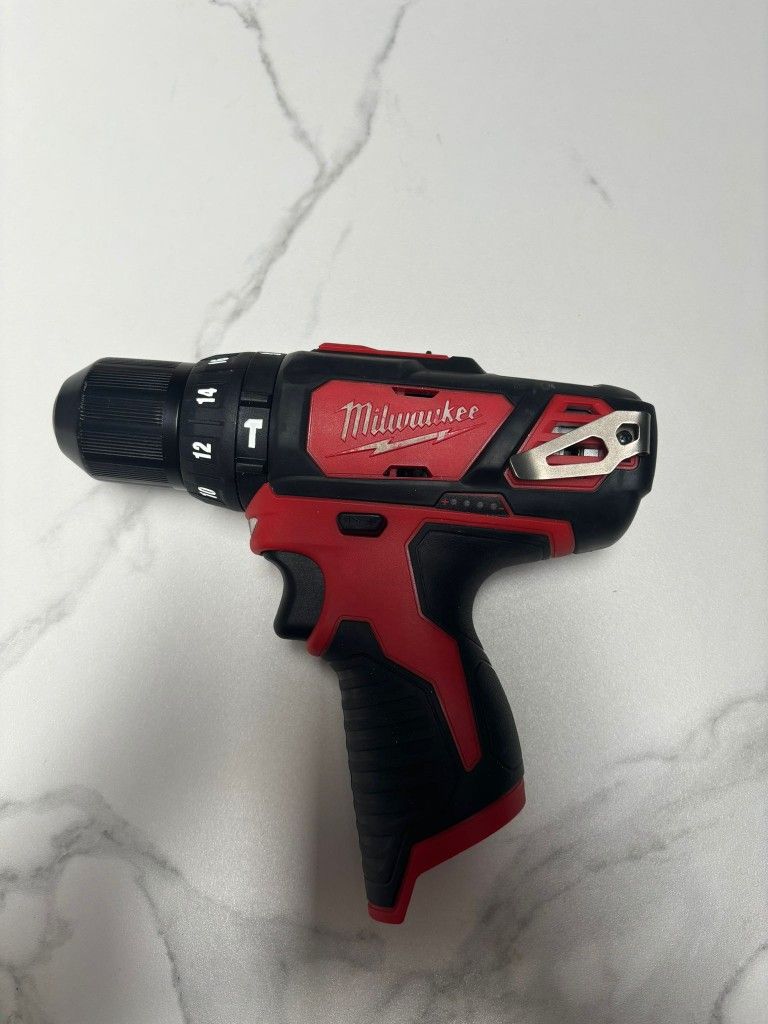 Milwaukee M12 Hammer Drill