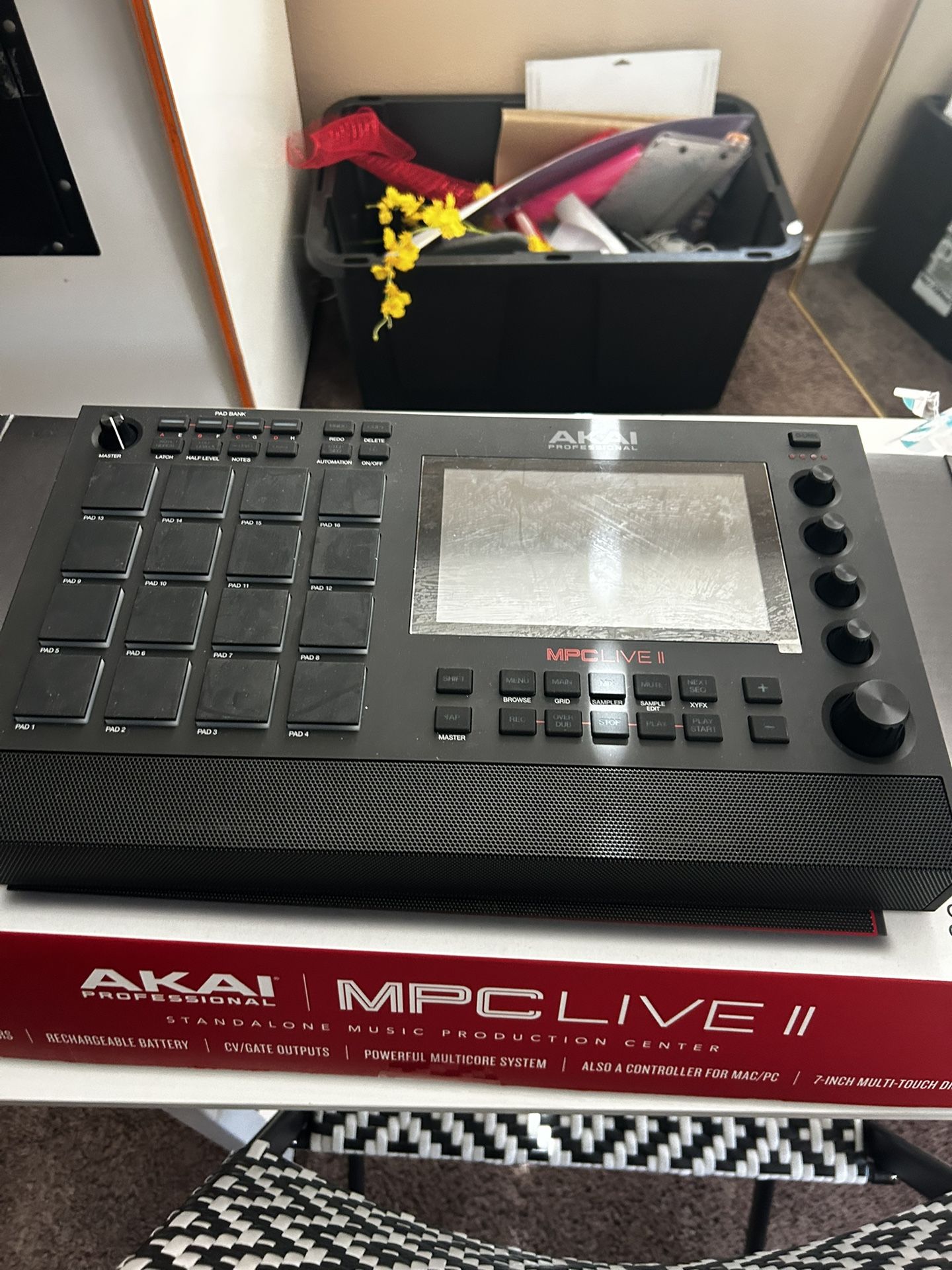 MPC beat maker 