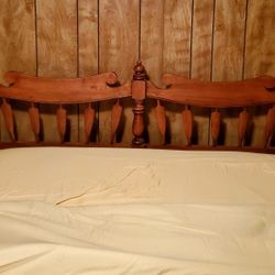 Vintage Queen Headboard w/ Beauty Rest Recharge Mattress & Box Spring  & Bed frame