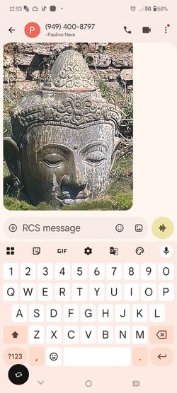 Head statue