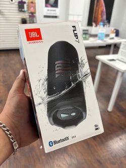 🎶 Take the party anywhere with the JBL Flip 7! 🔊 Compact, powerful, and portable—yours for just $5 Down! 🎉✨