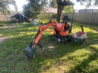 Domestic mini excavator