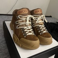 Gucci Flashtrec “Brick Red”