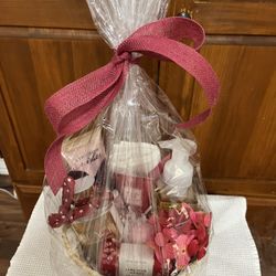 BBW Women’s Skincare Basket 