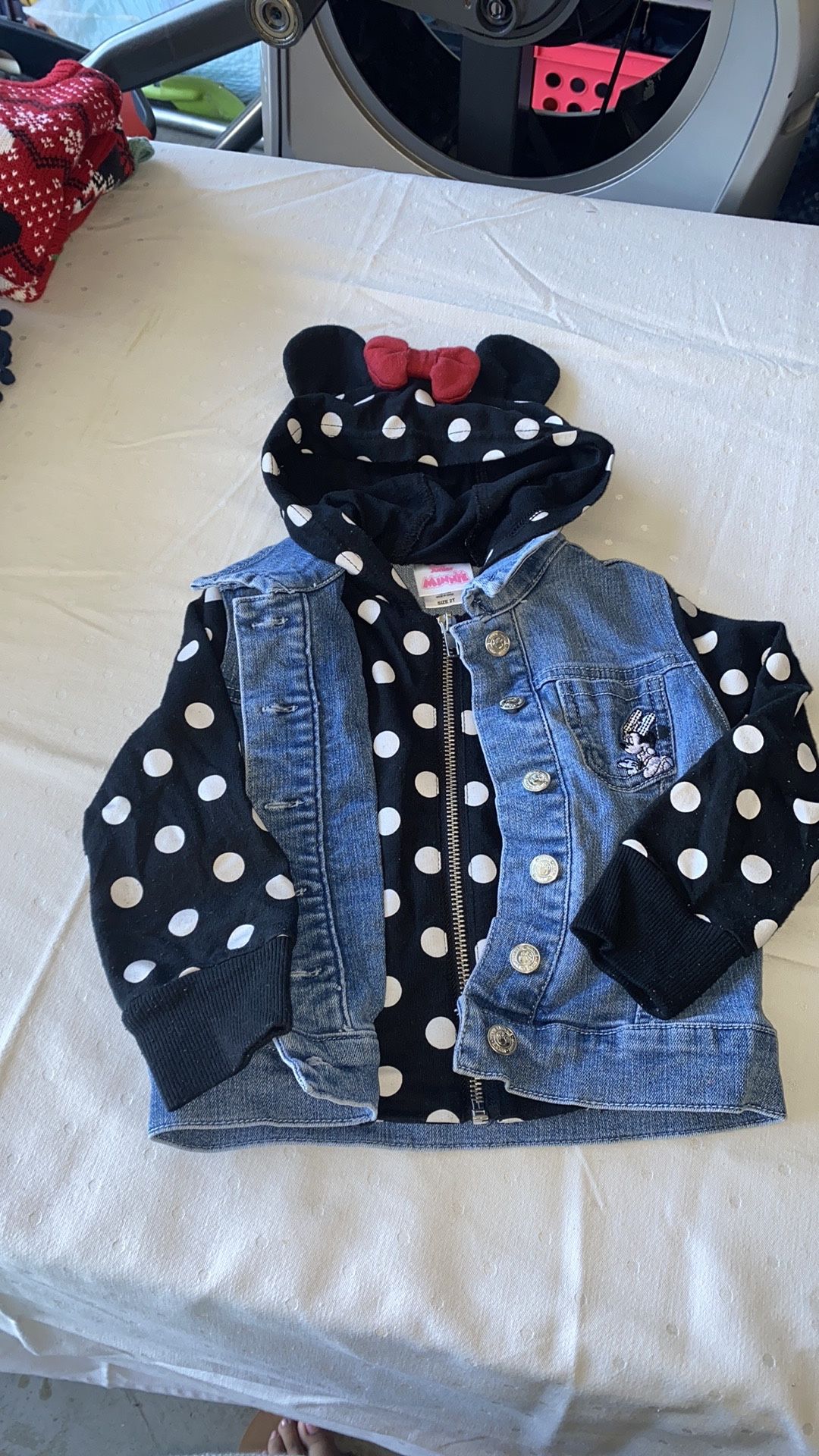 2T Minnie Mouse jean Jacket