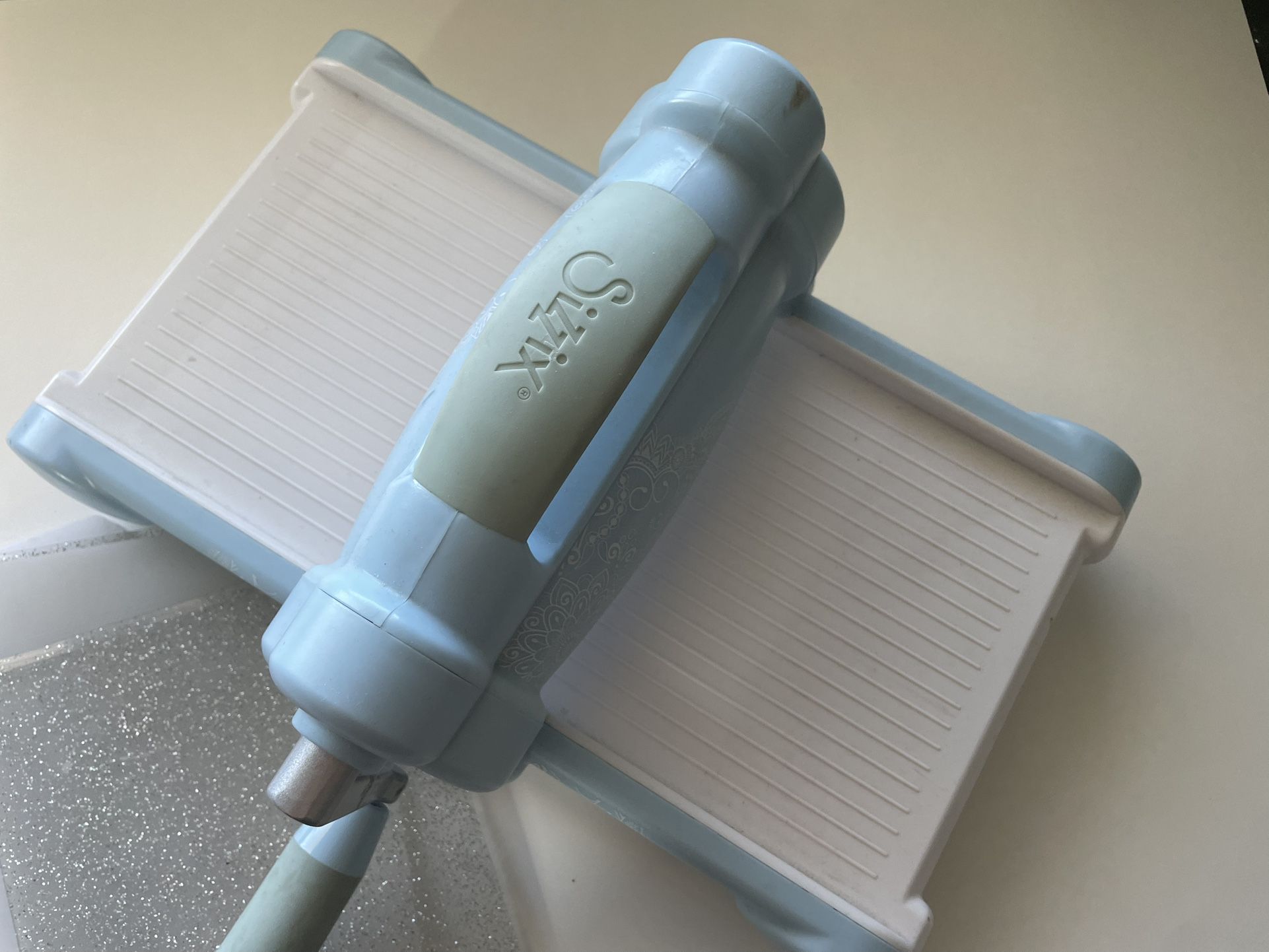 LIMITED EDITION COLOR SIZZIX BIG SHOT