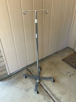 Standard IV Pole