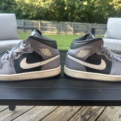 air jordan 1 mid cement gray (9.5 men)