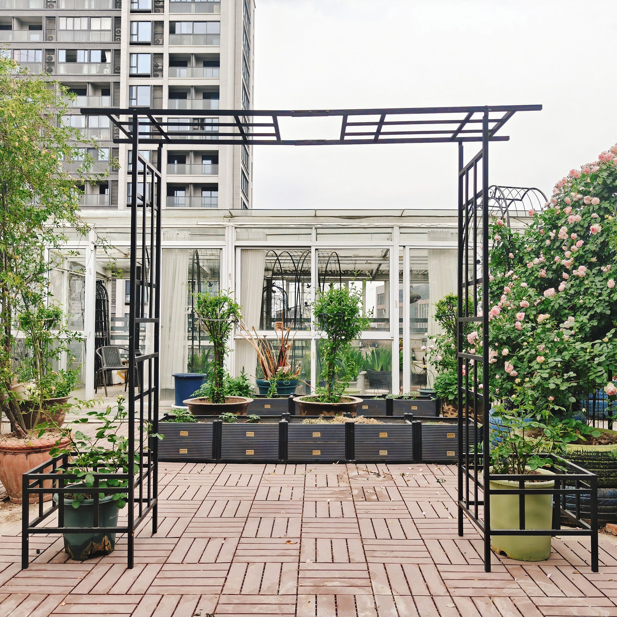 Metal Garden Arch with Adjustable Width W68.11''~W94.29'' Climbing Plants Support Rose Arch Outdoor Black