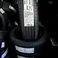 SET OF NEW 225/65/17 TOYO TIRES INCLUDING MOUNT AND BALANCE 