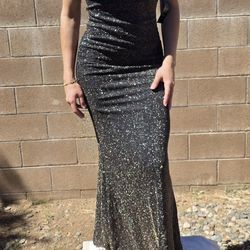 Black and gold size small