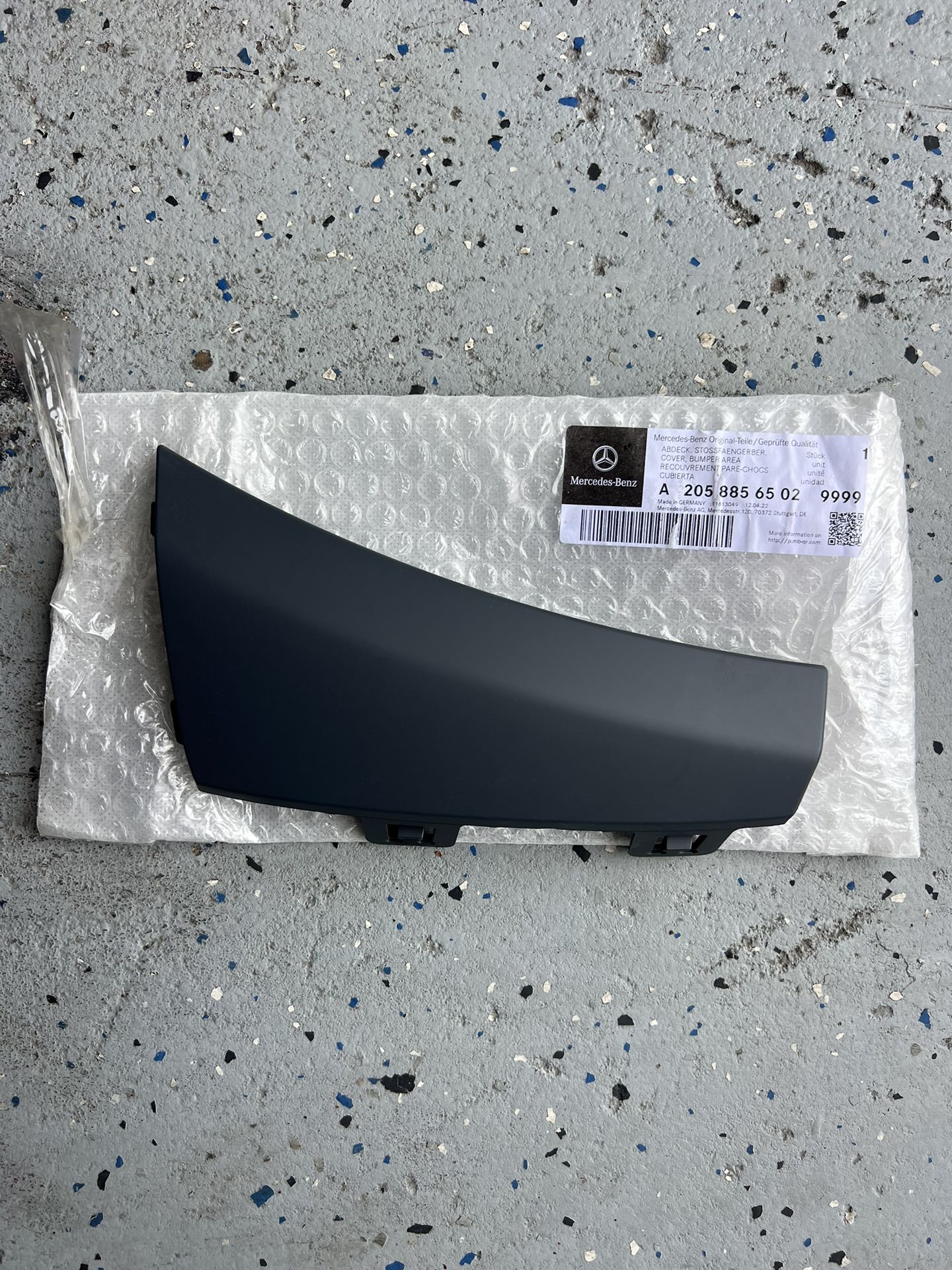 NEW MERCEDES BENZ C CLASS W205 PLASTIC TRIM COVER A(contact info removed)9999