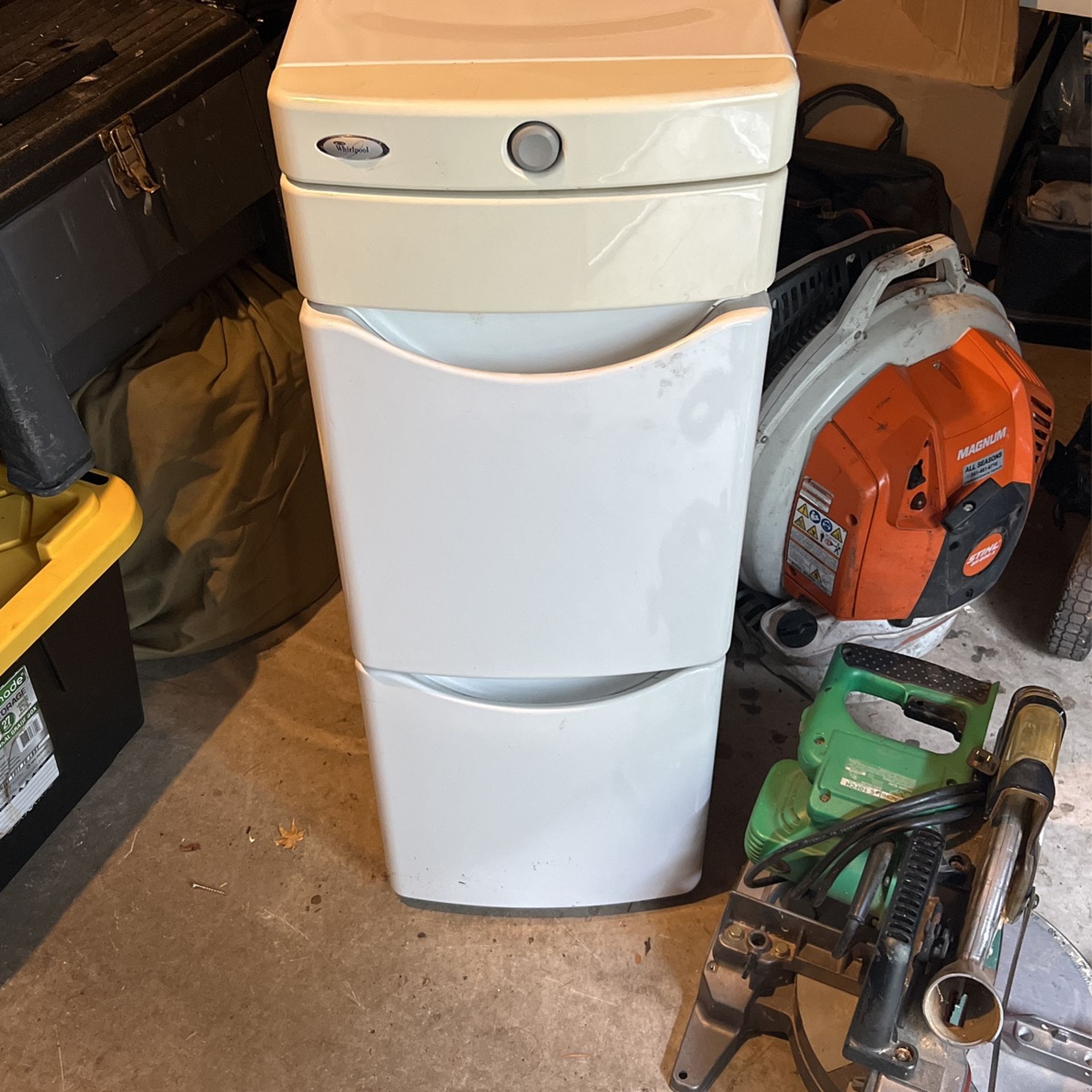 Washer And Dryer Center Storage Devider