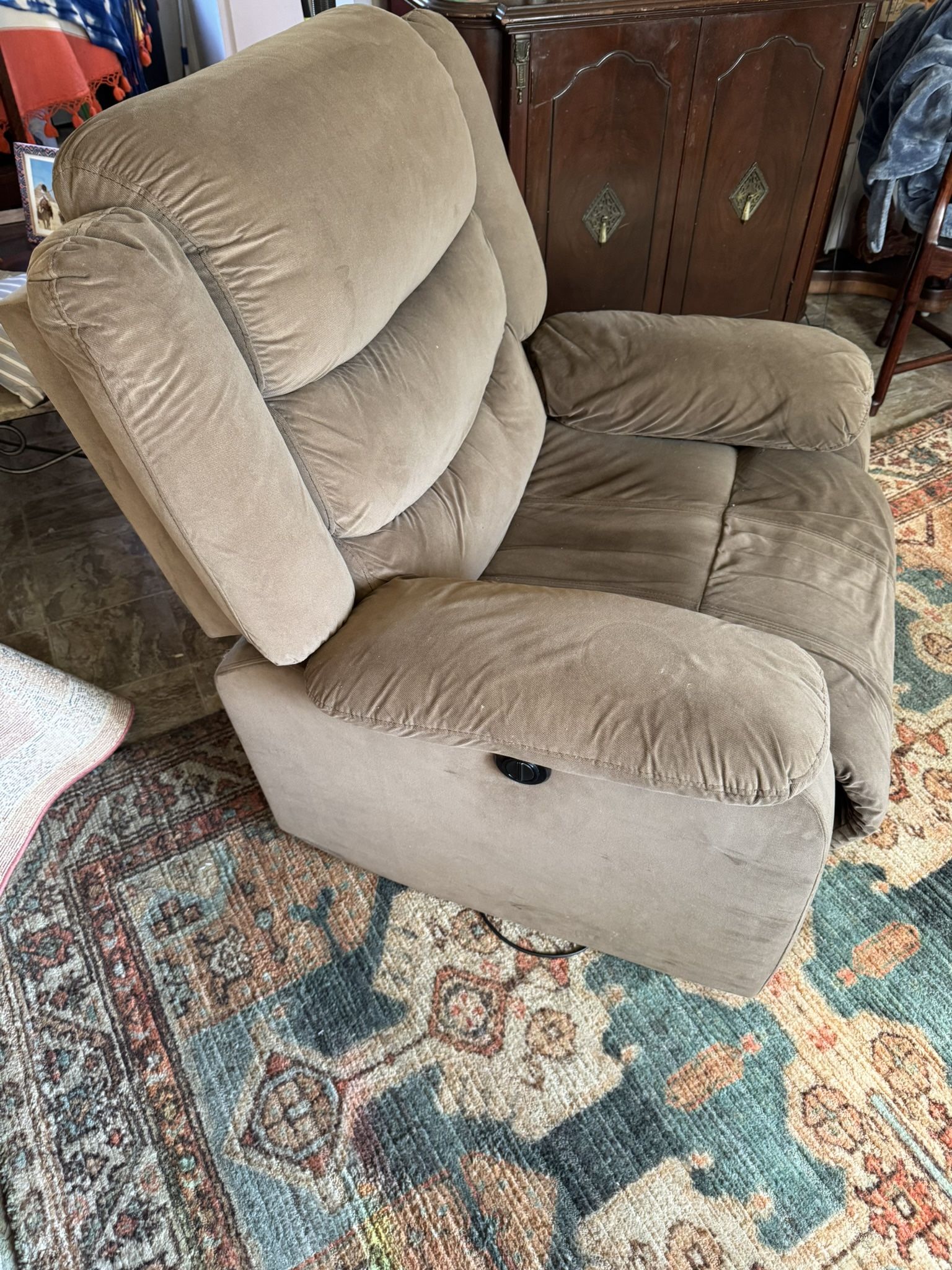FREE Recliner chair Sofa