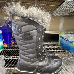 JOAN OF ARCTIC Women's Waterproof Boot