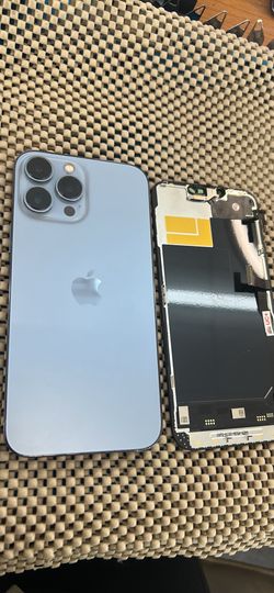 iPhone 13 ProMax Screen