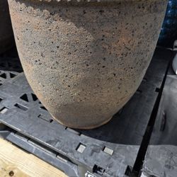 EGG POT TERRACOTTA PLANTER 