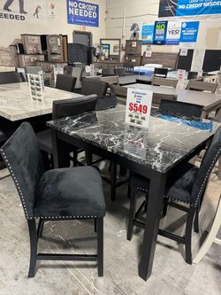 BRAND NEW DINING SET (table and chairs)!! SHOP NOW - PAY LATER!! NO CREDIT CHECK FINANCE AVAILABLE!!