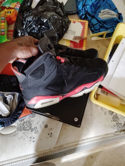 Air Jordan 6 Black Infrared Sneakers
