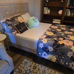 Full Size Bed With Memory Foam Mattress 