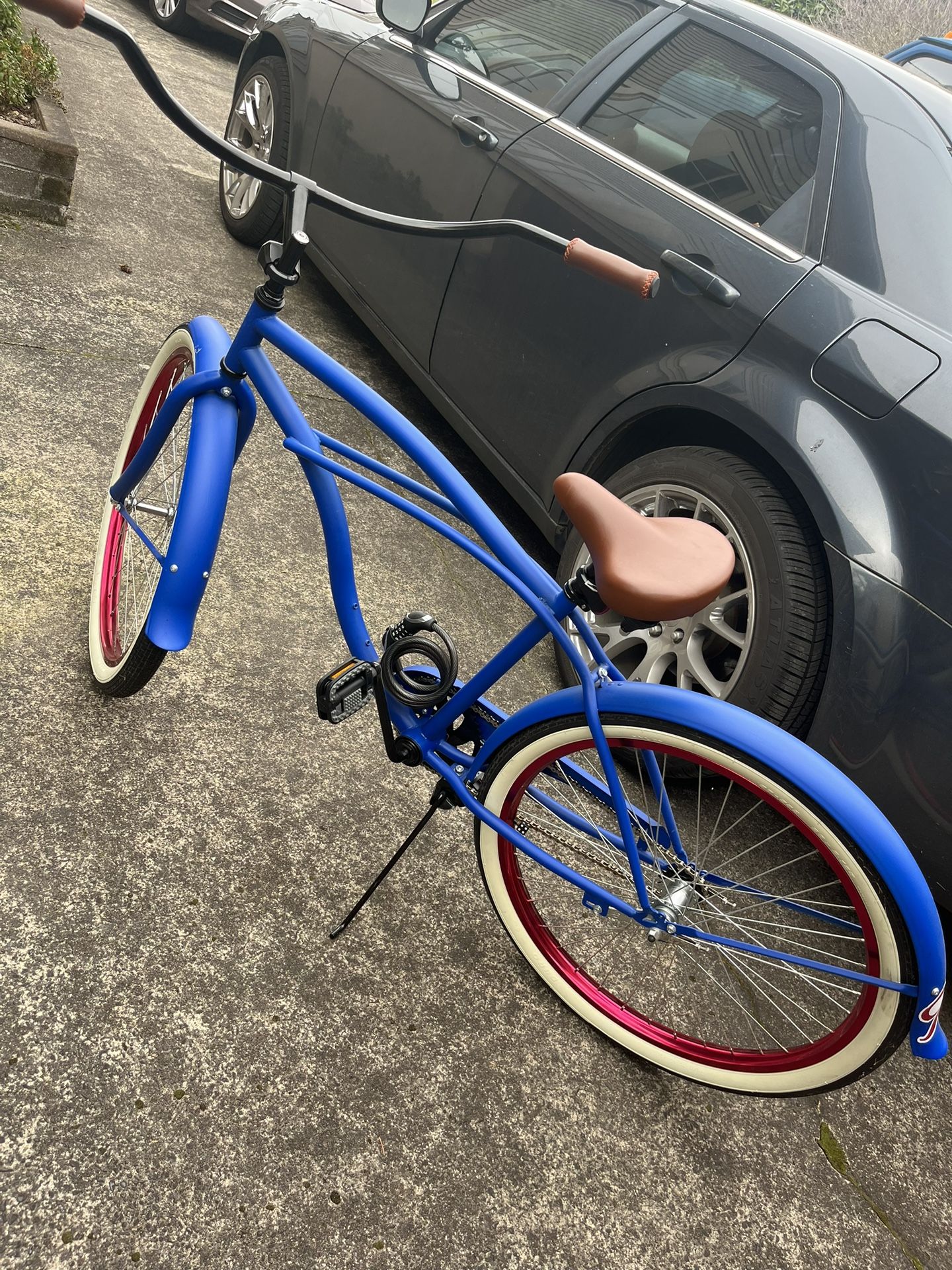 Customized United Pacific Beach Cruiser