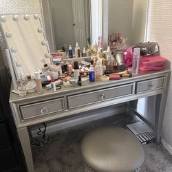 Make up Vanity
