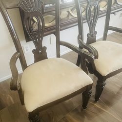 Wooden Dining Table / 4 Chairs 