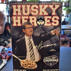 UCONN FIRST DOUBLE CHAMPIONSHIP COLLECTORS CERIAL BOX 2014 BIG - BIG PRICE REDUCTION-