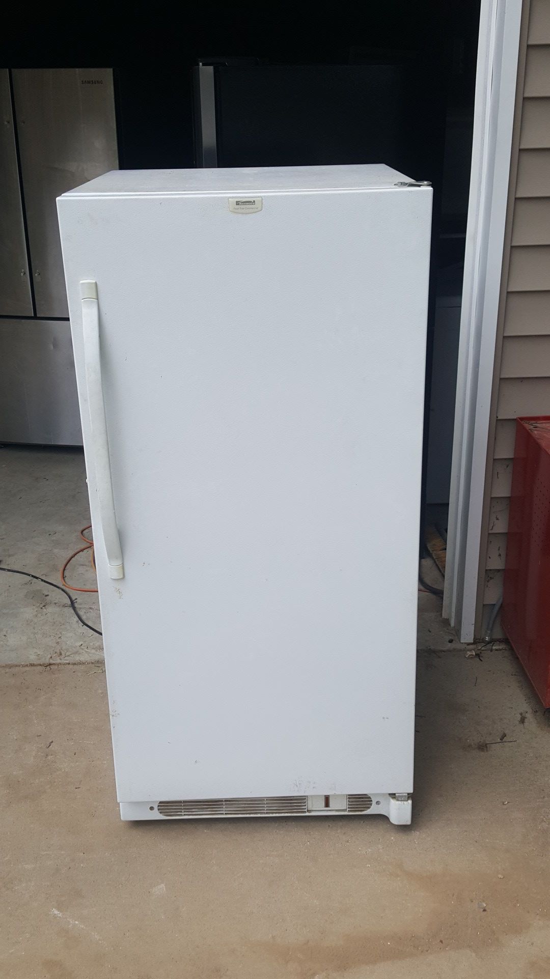 Kenmore upright frost free freezer Works great