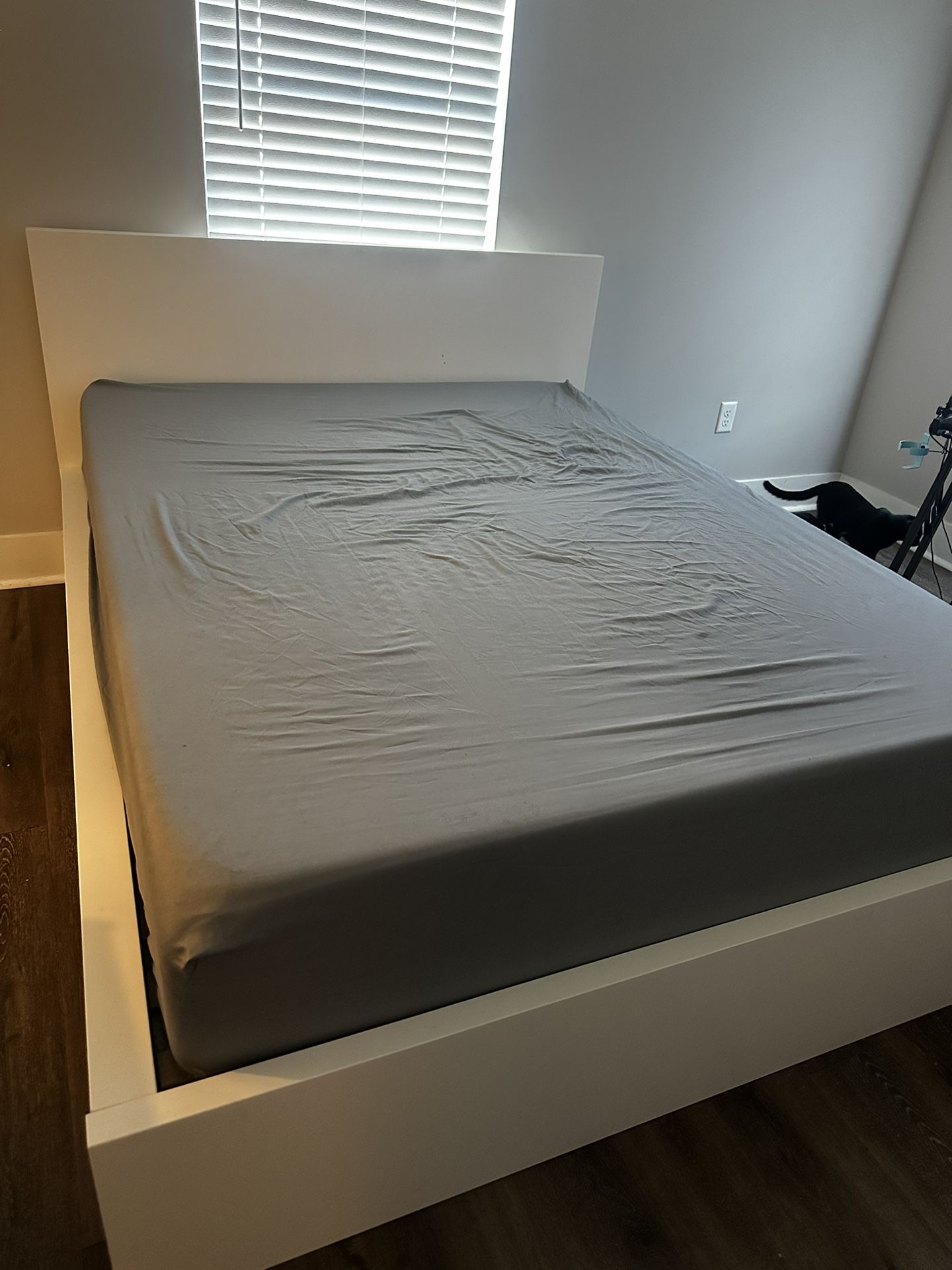 Queen Size Bed Frame