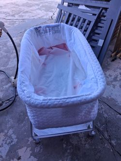 Simmons Bassinet