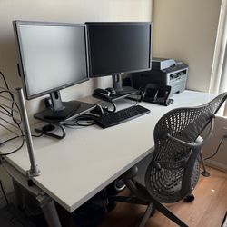 Office Herman Miller Chair - Office Desk - Monitors