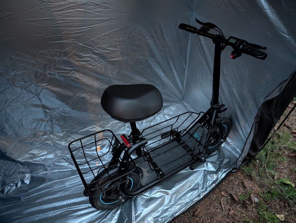 Gyroshoes Electric Scooter w/ Seat – Like New, Fully Assembled  