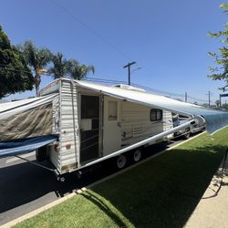 18ft Travel Trailer 