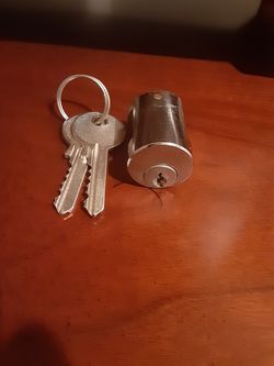 Cylinder locks