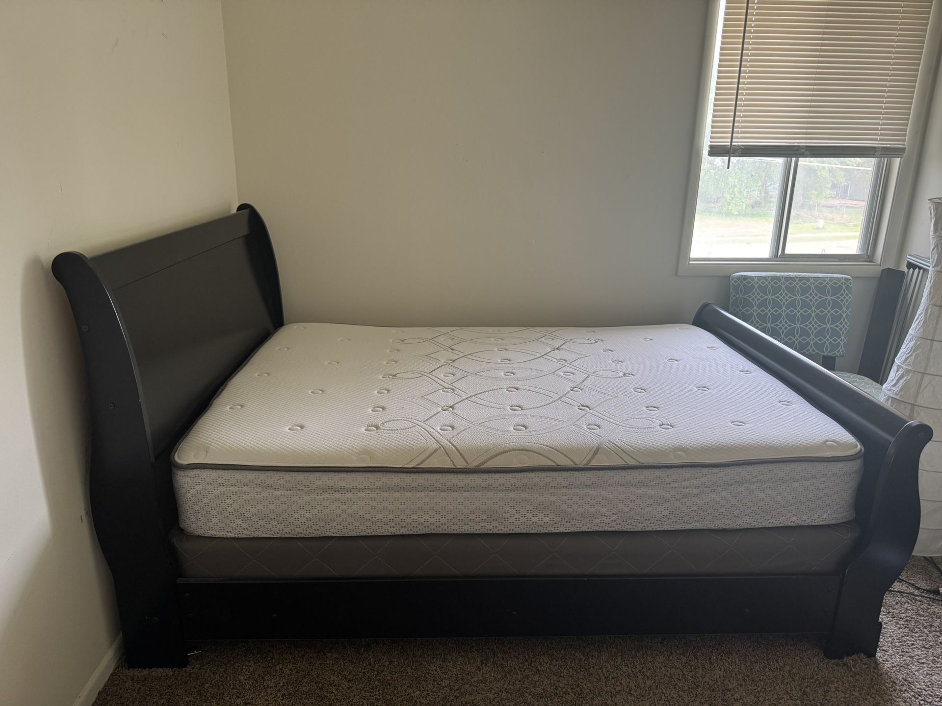 Full SIZE BED AND BED FRAME