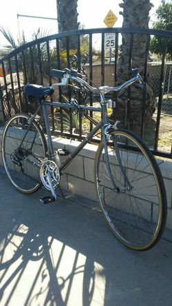 Vintage Schwinn 10 speed