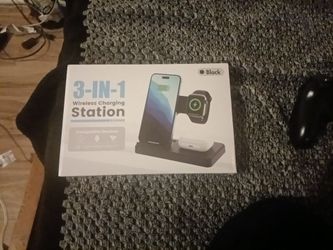 3 In 1 Wireless Charging Station