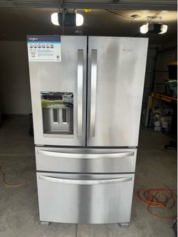 4 door Whirlpool French door fridge