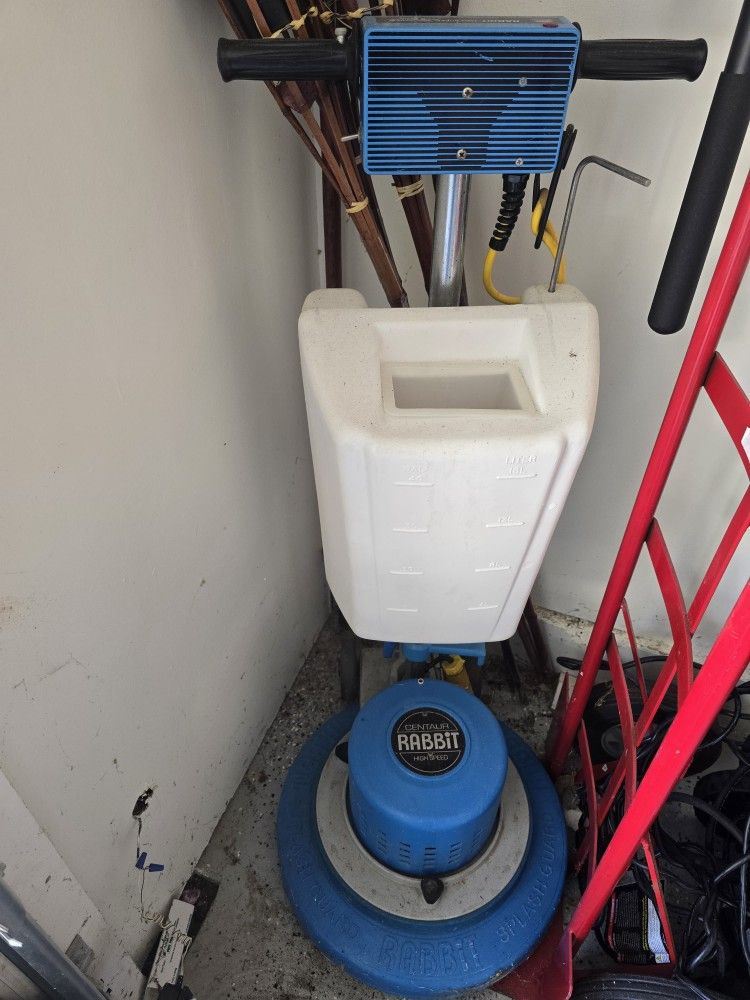 FLOOR POLICHING MACHINE