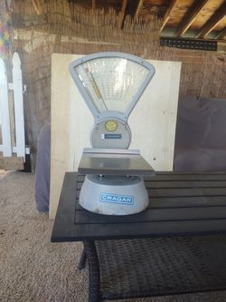 Antique Pitney-Bowes Post Office Scale