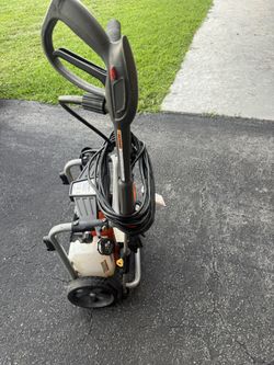 Pressure Washer Husqvarna PW 2000 Electric Pressure Washer.