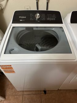 Whirl pool washer and dryer ELECTRIC