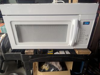 $130 above stove microwave